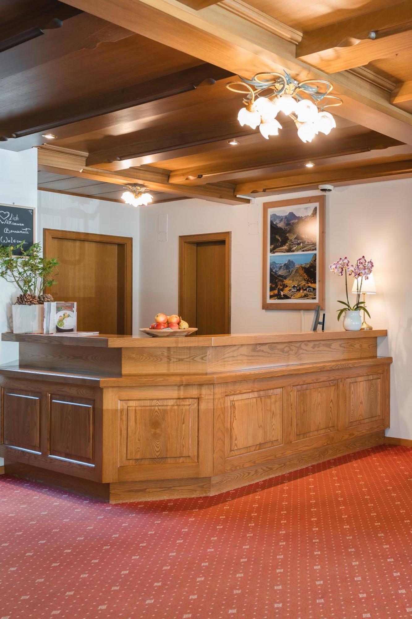 Smart Hotel Firn Мадонна Экстерьер фото